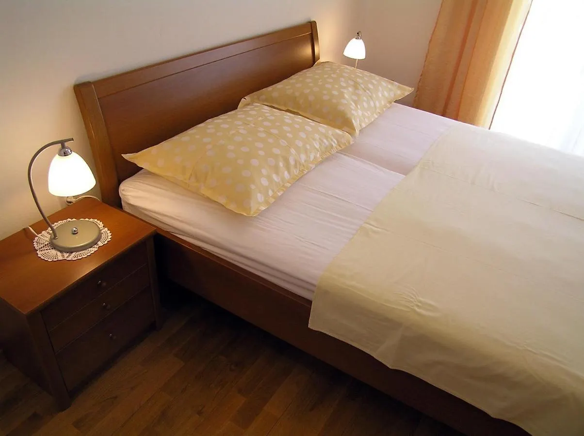 Apartments Pavicic Marija Pag Town 0*,